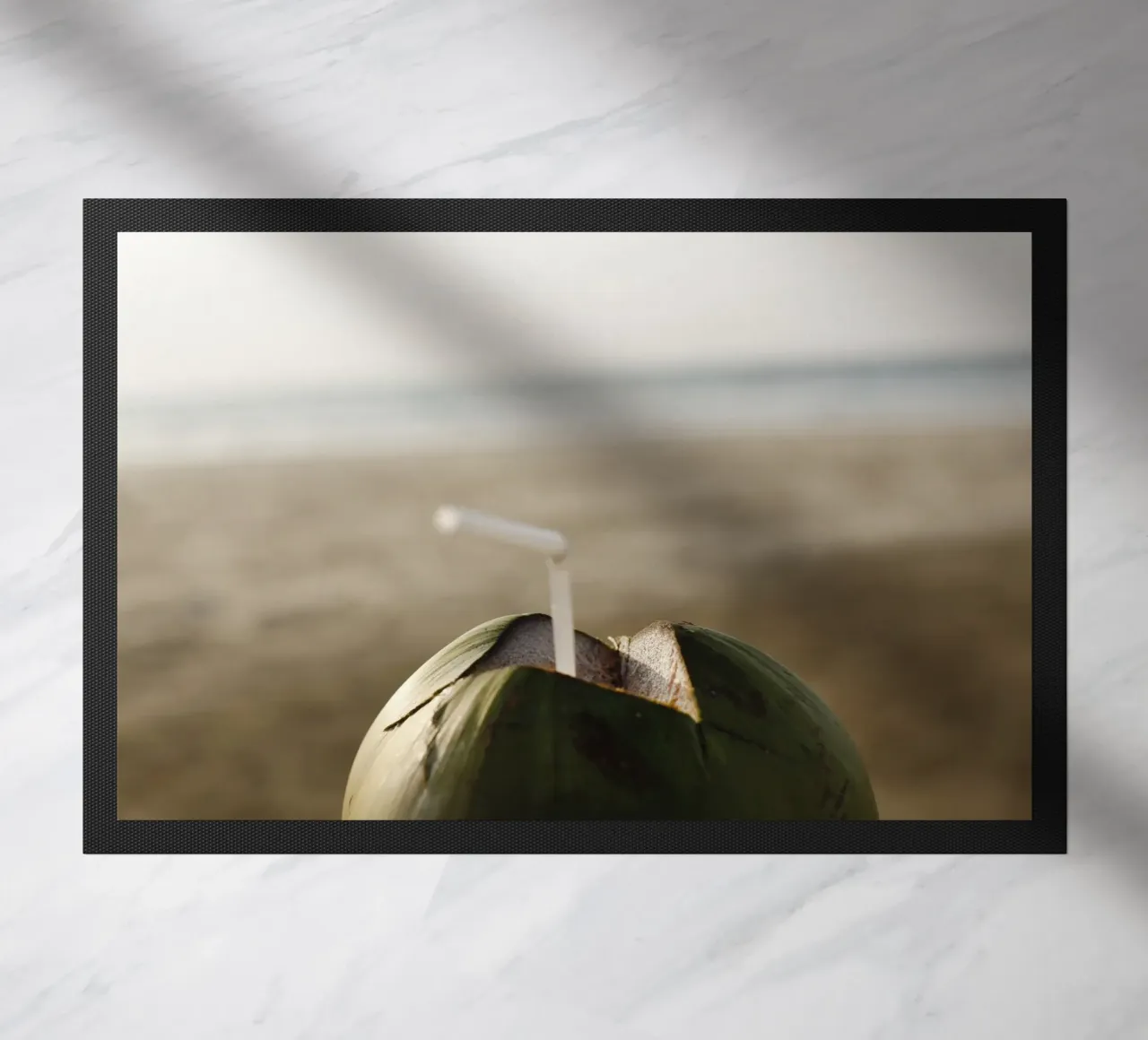 Bevanda al cocco sulla spiaggia, Myanmar zerbino da fotokunst