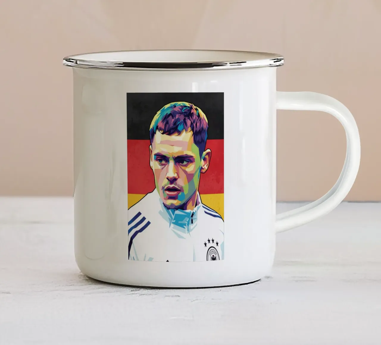 Ritratto pop art di Florian Wirtz tazza in smalto da Hantamrata