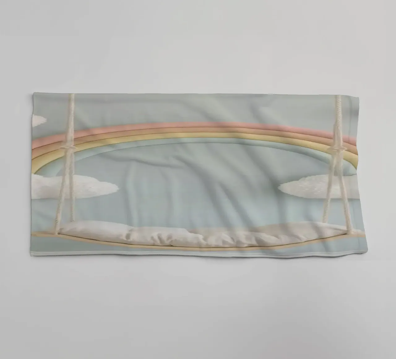 Decorazione per la camera dei bambini con nuvole arcobaleno e altalena asciugamano da bagno da DesignDoodle