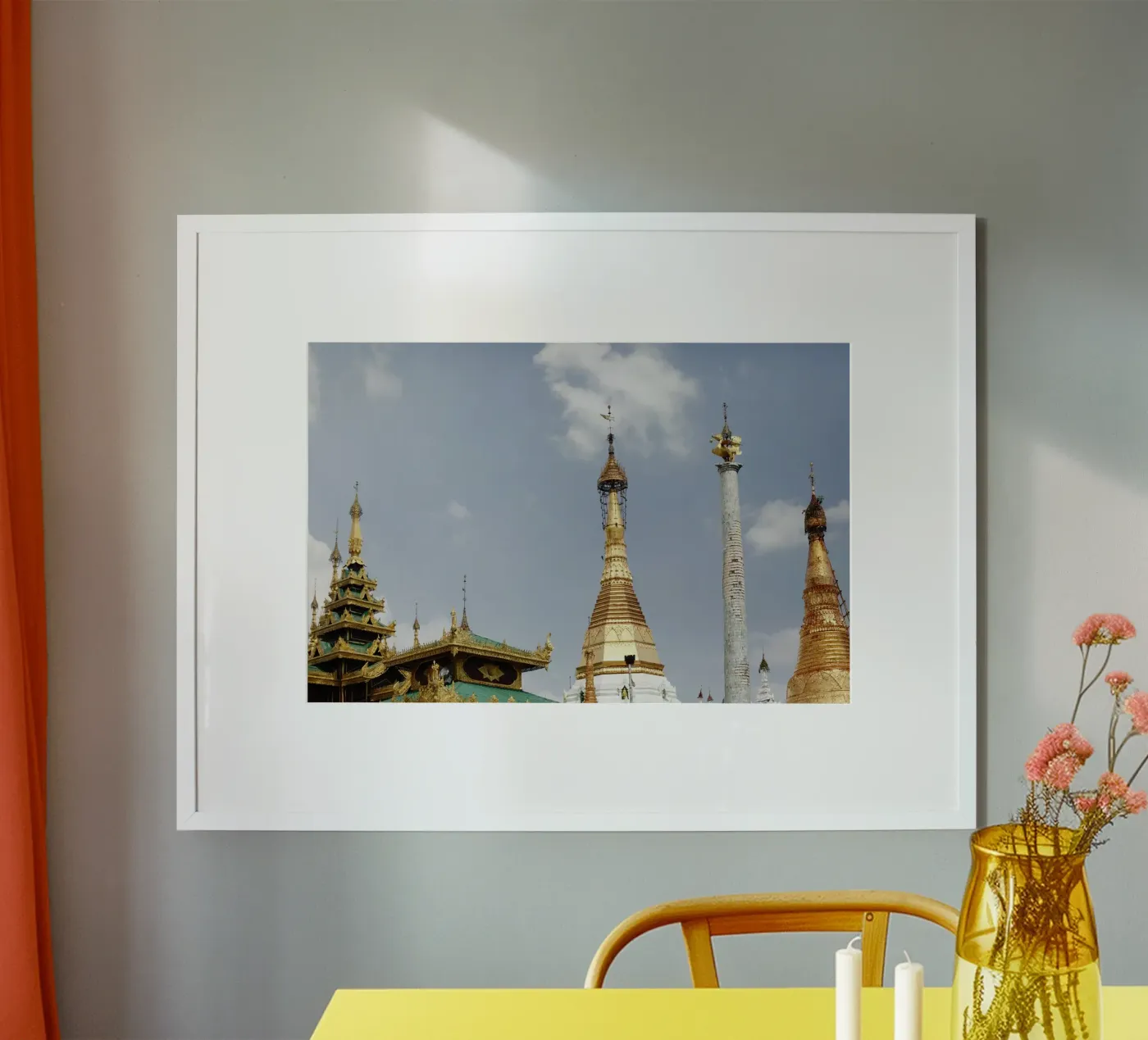 Tempelanlage Yangoon, Myanmar Poster von fotokunst