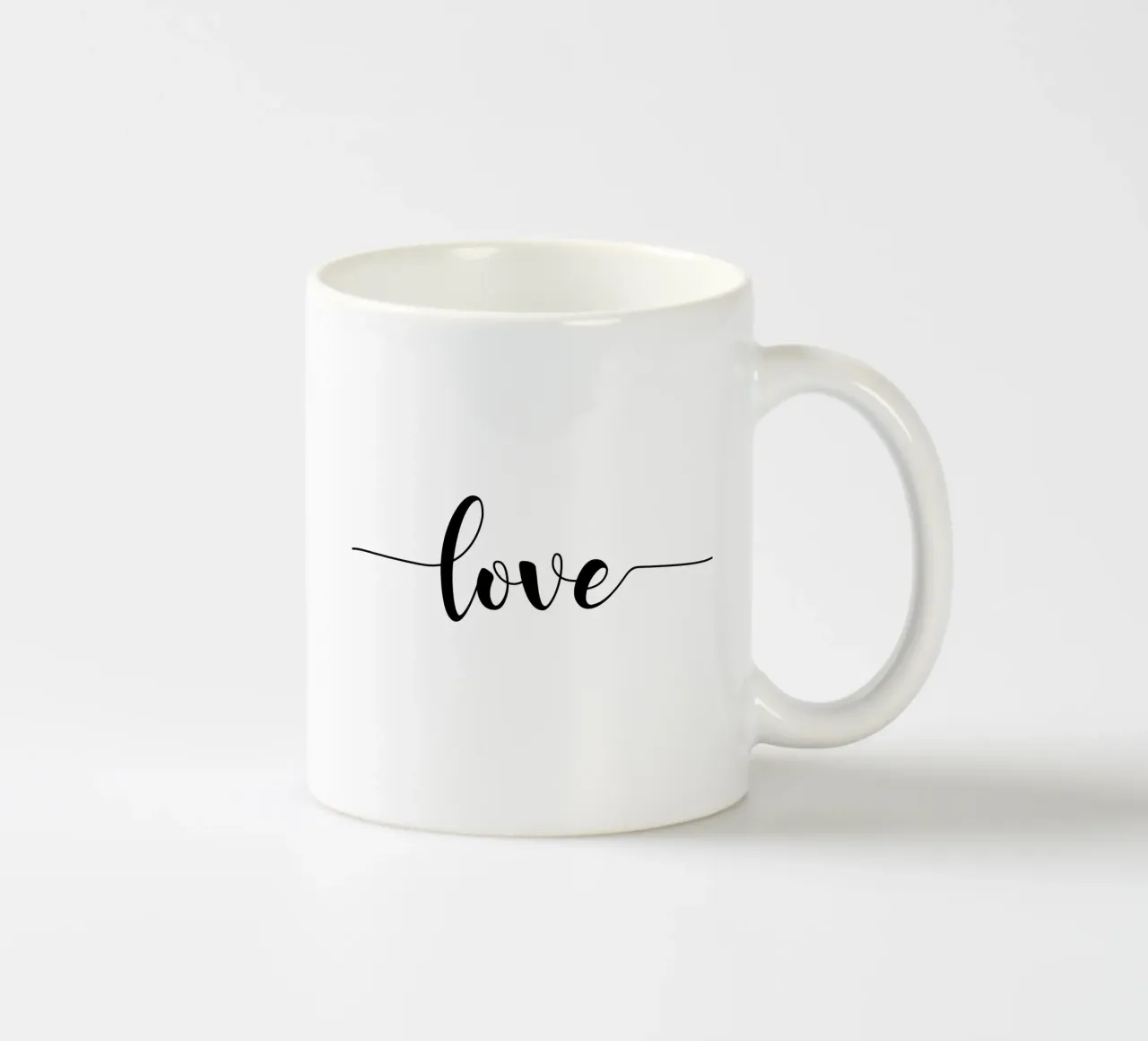 L'amore tazza in ceramica da Shark Printables
