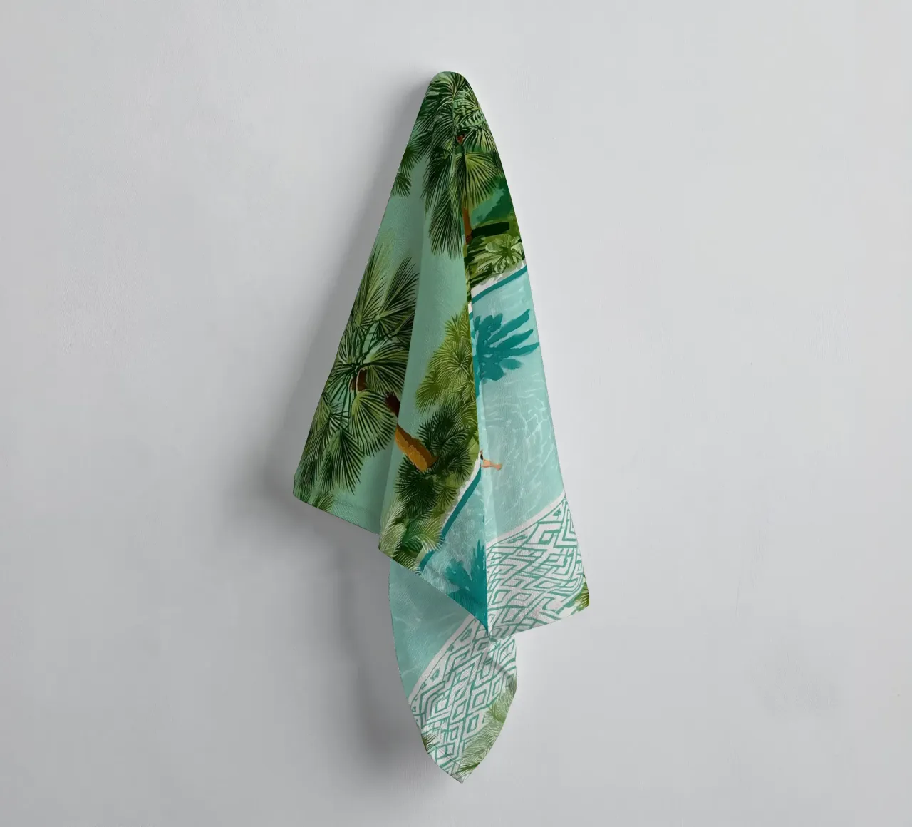 The Pool of Whispering Palms badhanddoek van Clara August