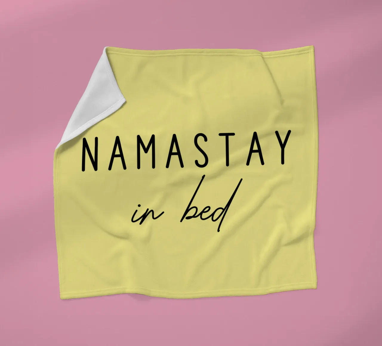 Namastay a letto coperta in pile da Shark Printables