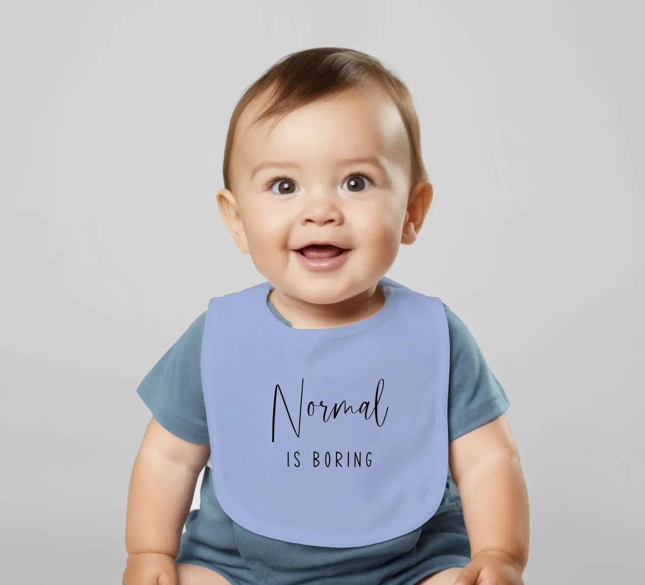 Normale è noioso bavaglino da Shark Printables