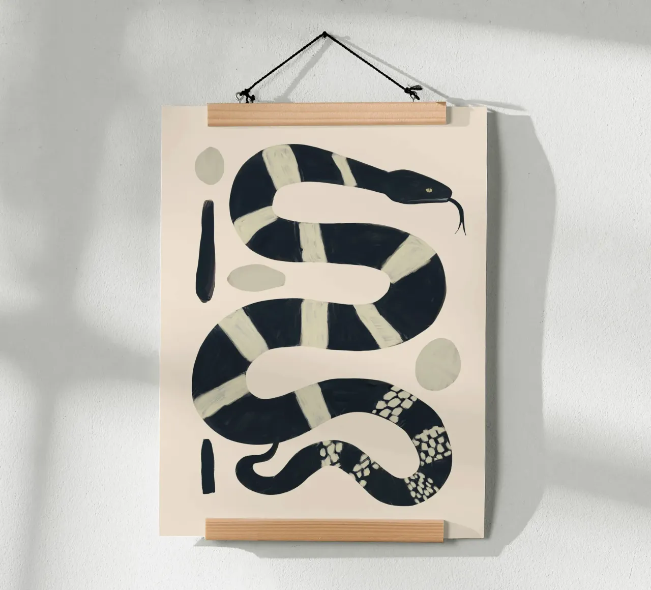 Serpente bianco e nero poster da ThingDesign