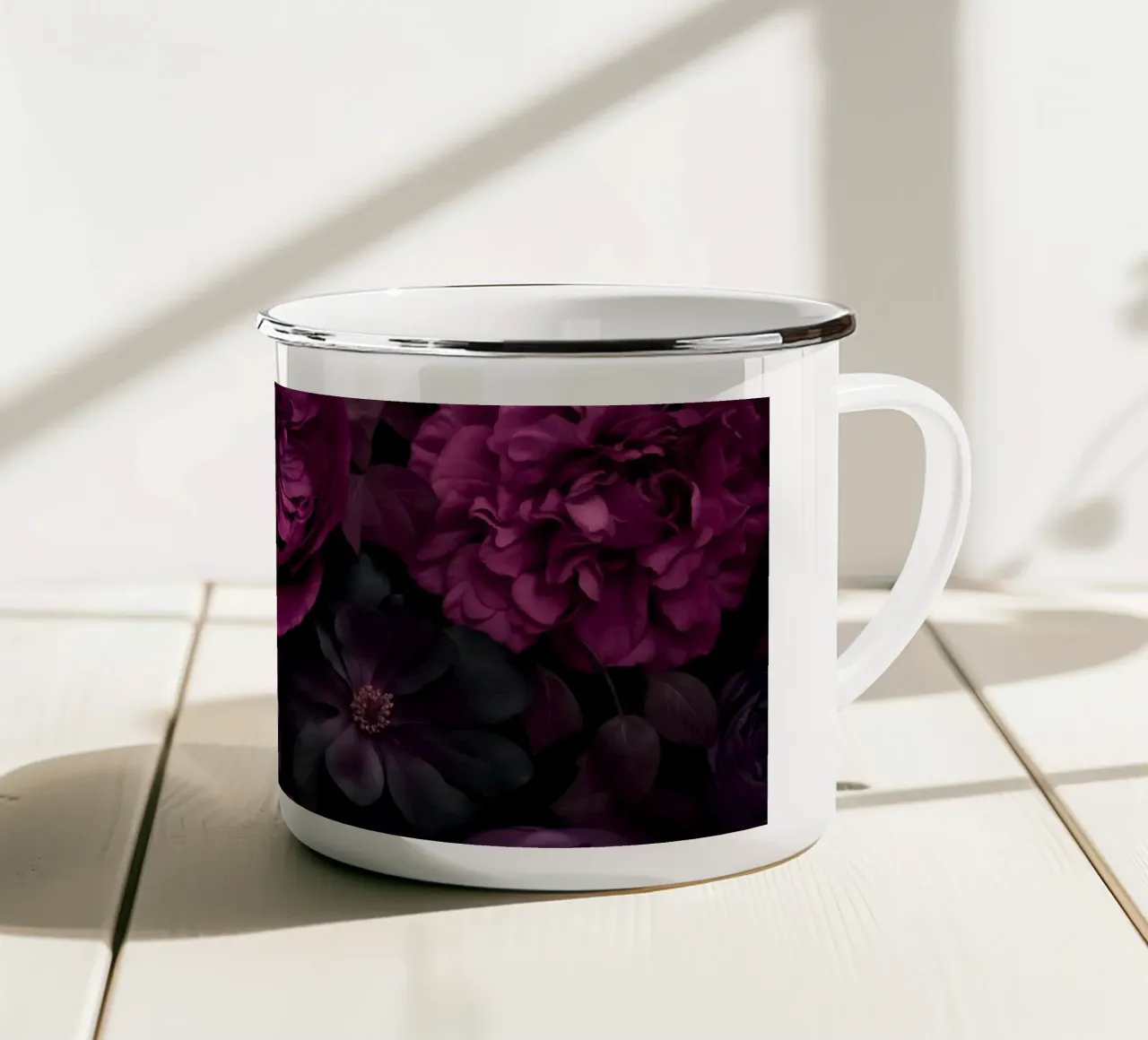 Fiori grandi Victorian Grandeur Fucsia Viola tazza in smalto da Andrea Haase Floral Passion