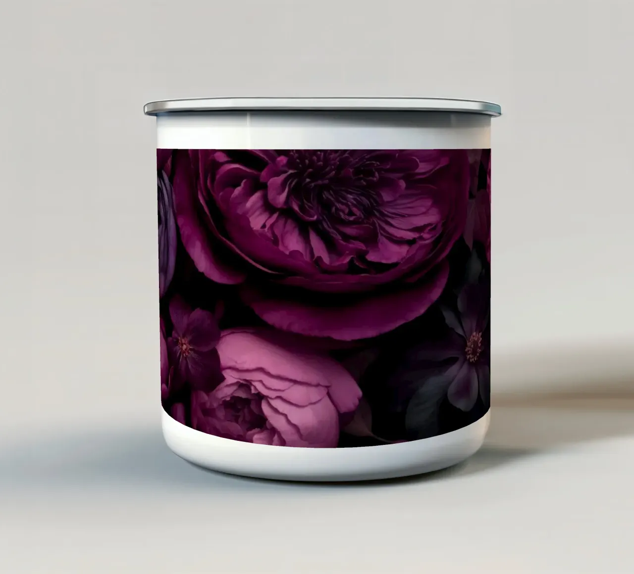 Fiori grandi Victorian Grandeur Fucsia Viola tazza in smalto da Andrea Haase Floral Passion