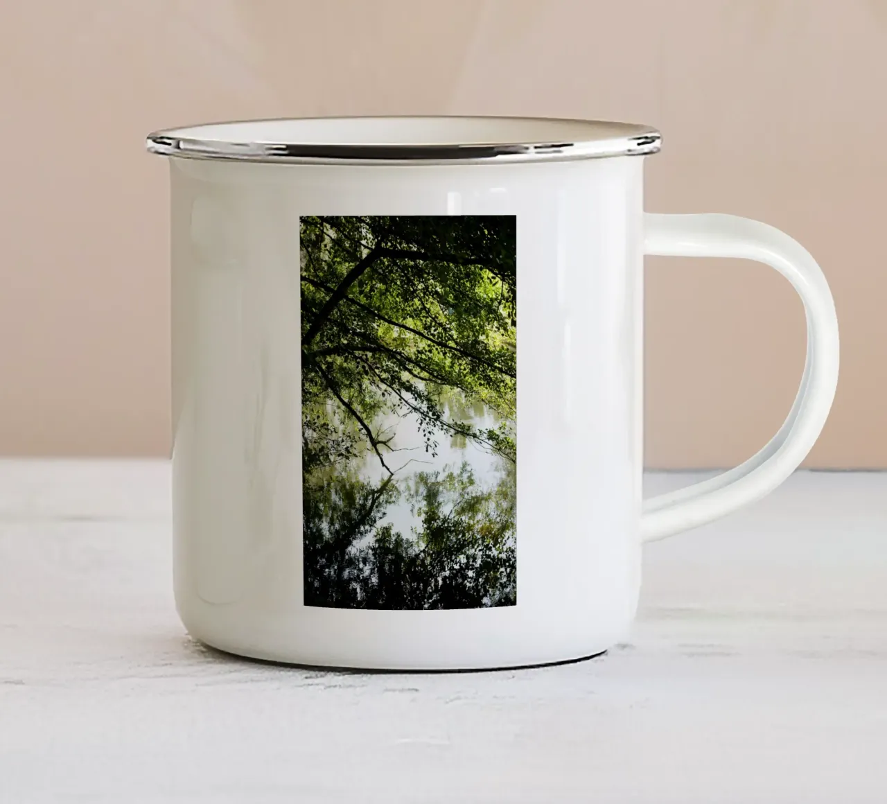Fluss in Borgogna - Franche Comté tazza in smalto da Simon Koy