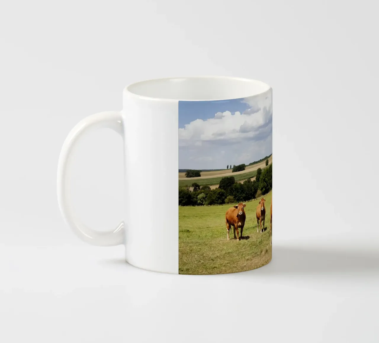 kühe in Bourgogne - Franche Comté tazza in ceramica da Simon Koy