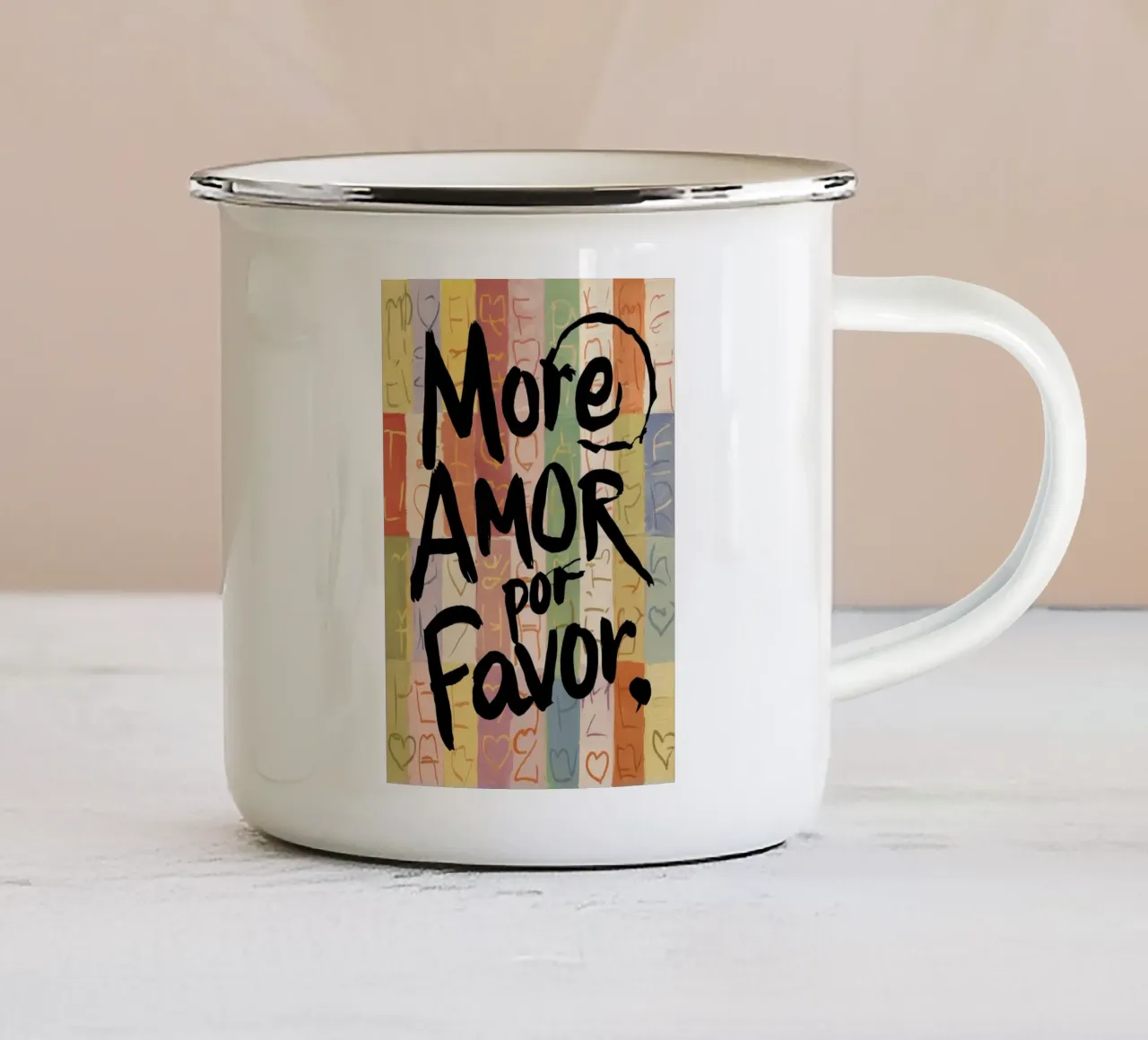 Più amore per favore amore tazza in smalto da Charlotte Gagnon