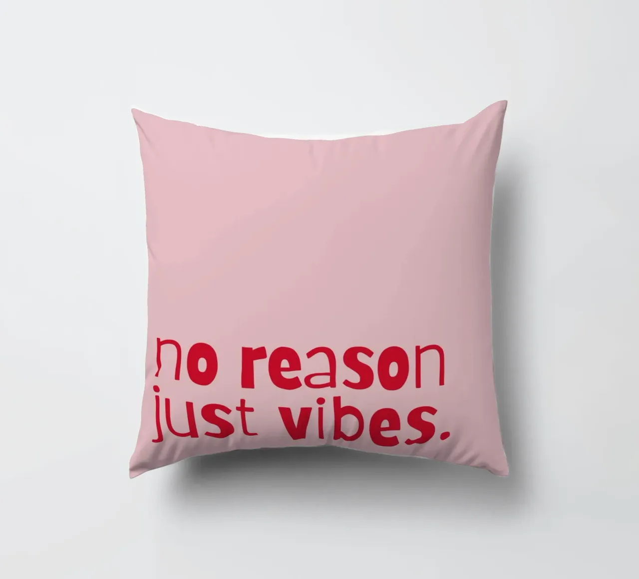 no reason just vibes. cuscino da PurePeachStudio