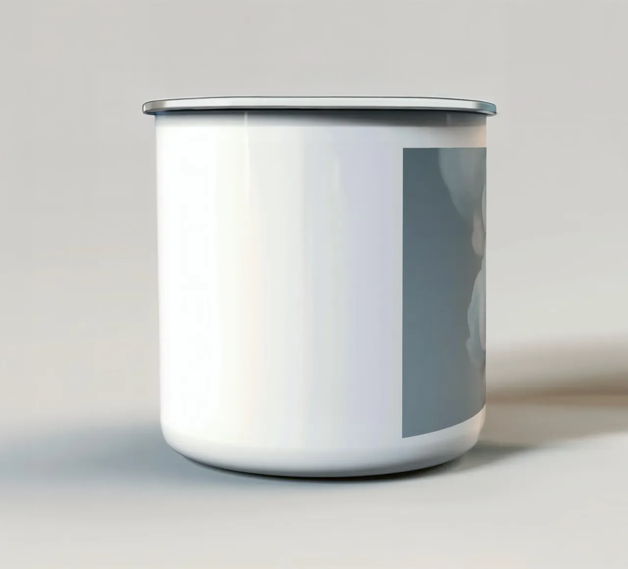 Drago giocattolo con fumo pastello e glitter tazza in smalto da DesignDoodle