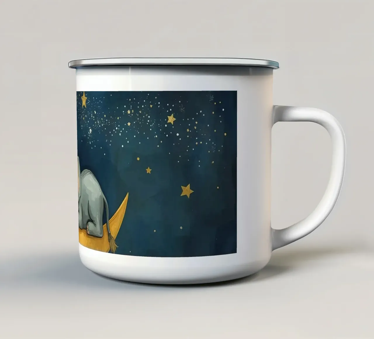 Olifant slapend op halve maan met lachend gezicht emaille mok van DesignDoodle