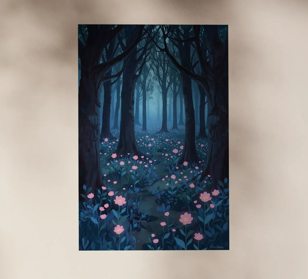 Sentiero forestale con fiori rosa e alberi scuri pellicola backlit da DesignDoodle