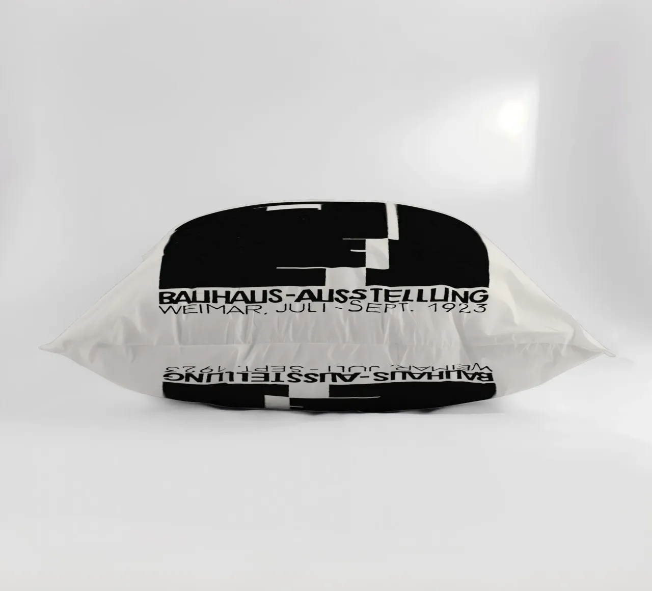 Mostra Bauhaus Weimar Poster d'epoca cuscino da Vintagrafica