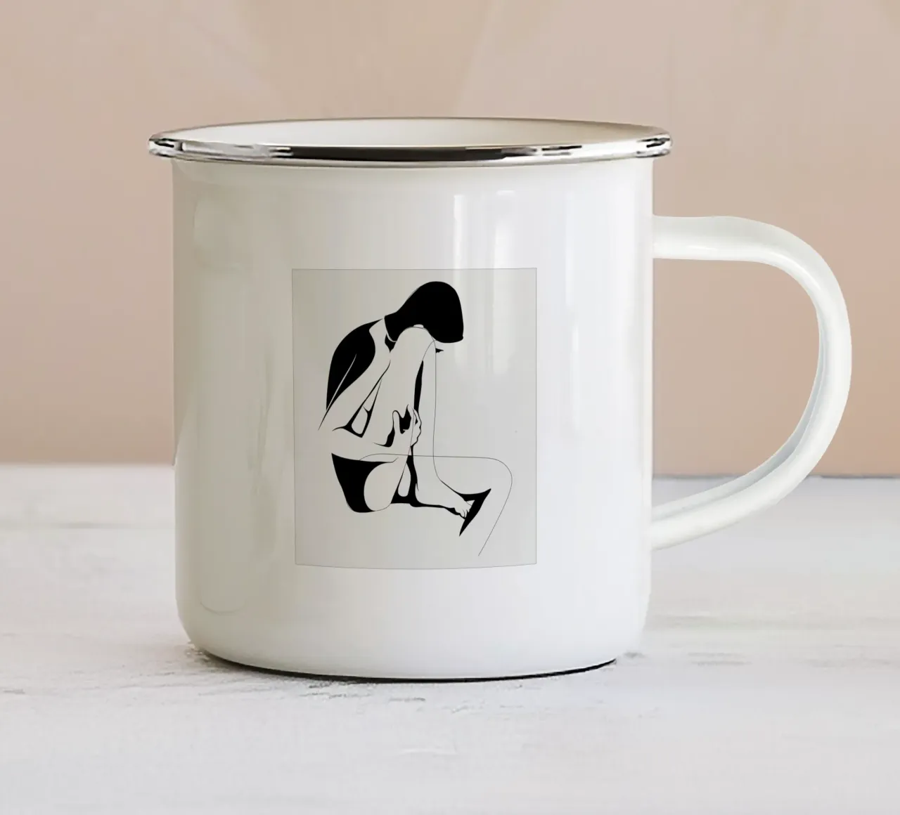 Figure 07 tazza in smalto da Addillum