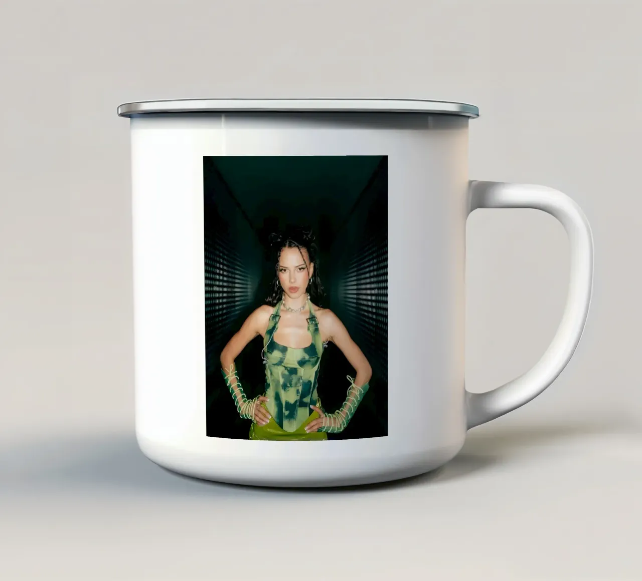 Panno Chuba verde tazza in smalto da vintage