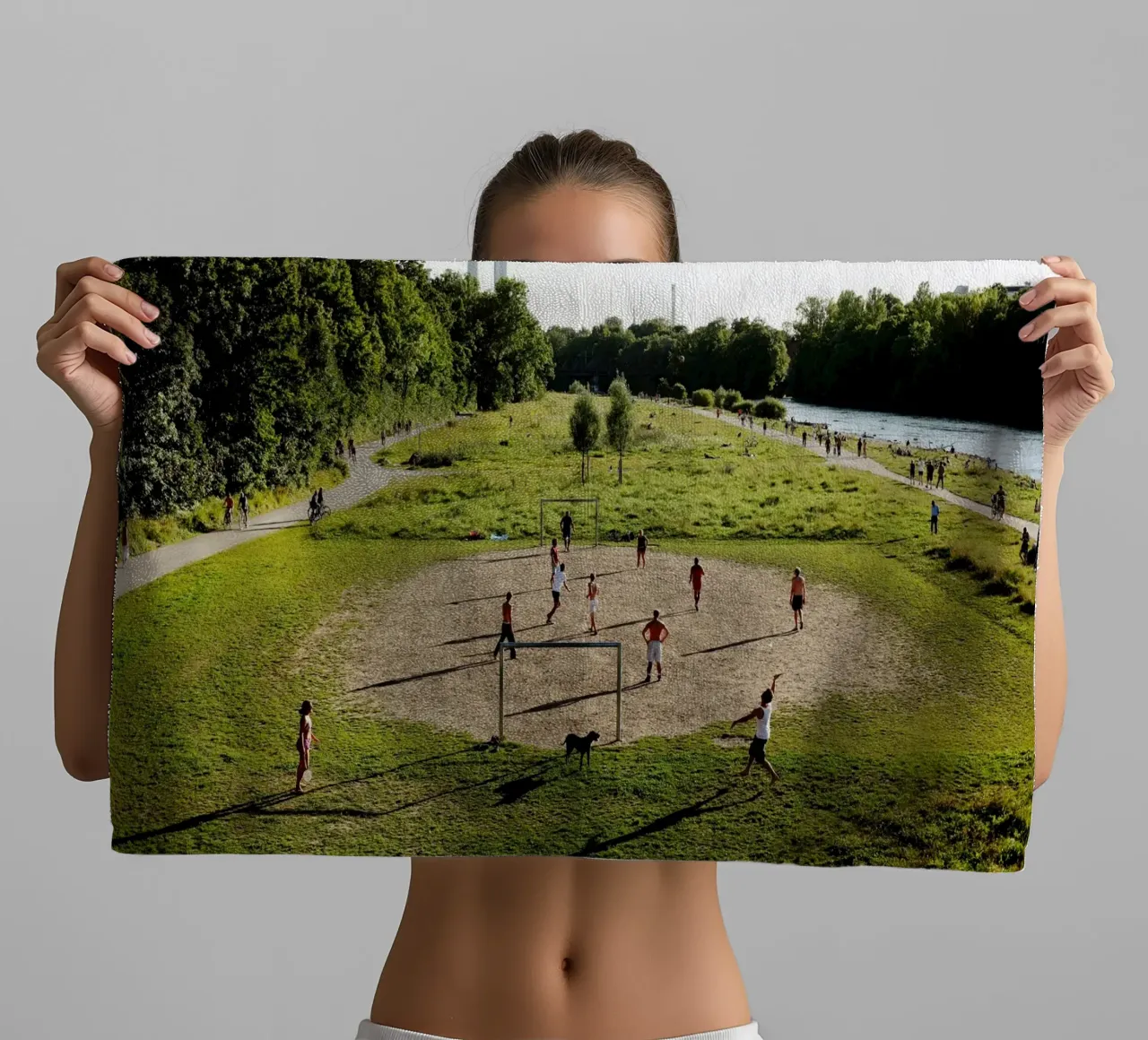 Isar Liebe, Munich towel by Simon Koy