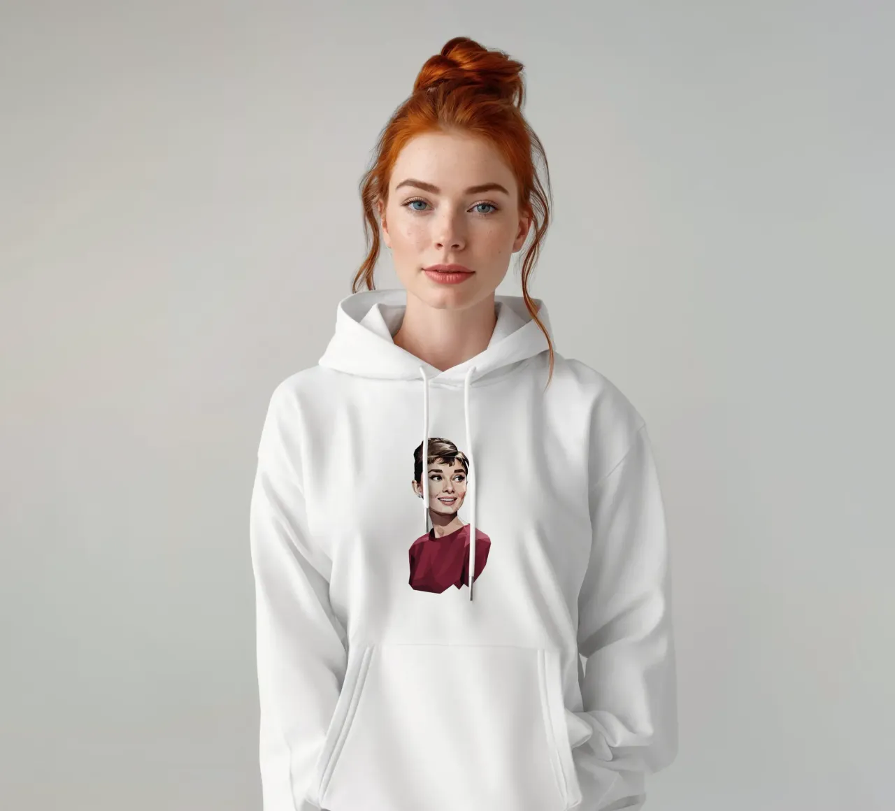 Audrey Hepburn Low poly felpa con cappuccio da Low Profile