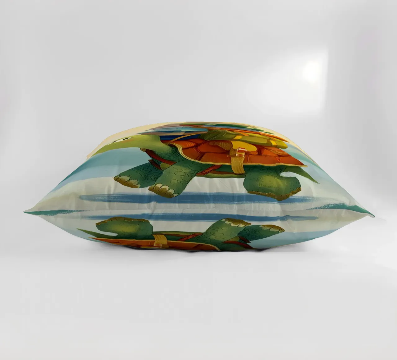 The Traveling Library Turtle cuscino da Kiara
