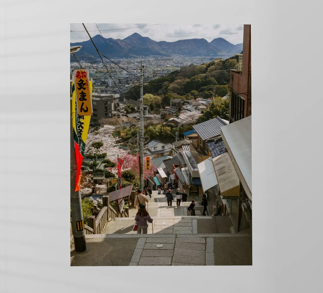 Le scale dei templi in Giappone pellicola backlit da Marcel Bisig