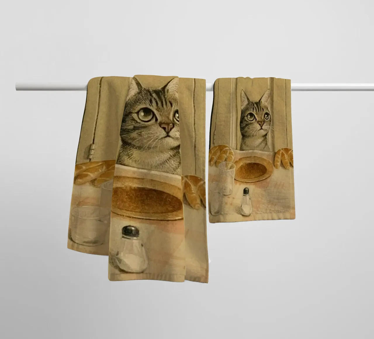 cat in dining table asciugamano da bagno da ryan