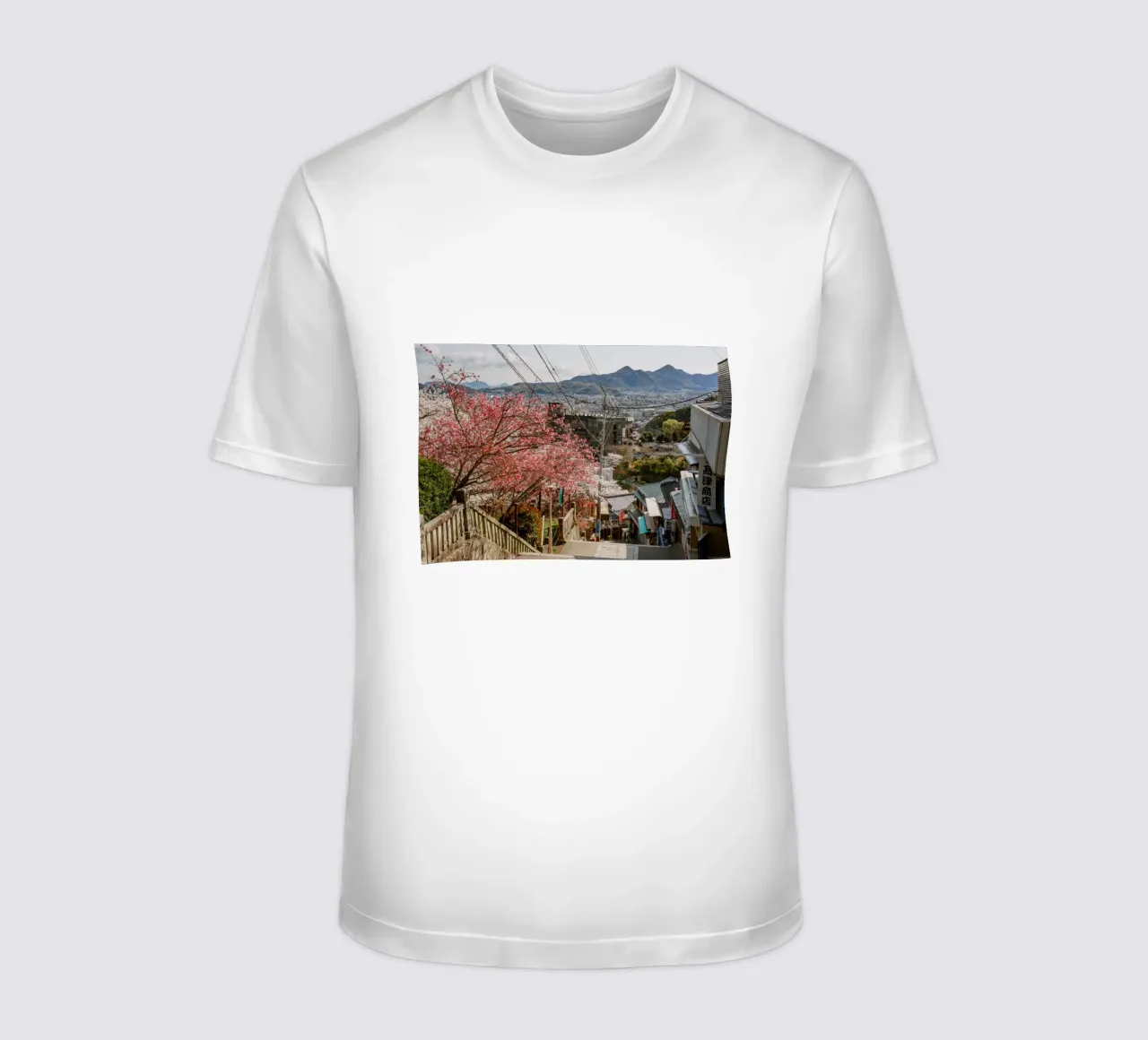 Le scale del tempio di Shikoku, Giappone t-shirt da Marcel Bisig