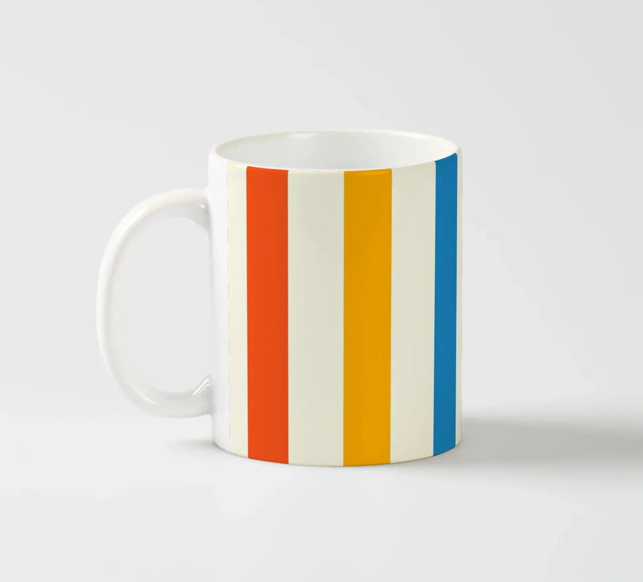 Retro 60s Vibrant Summer Vibes Stripes No2 keramische mok van TijanaArtStudio88