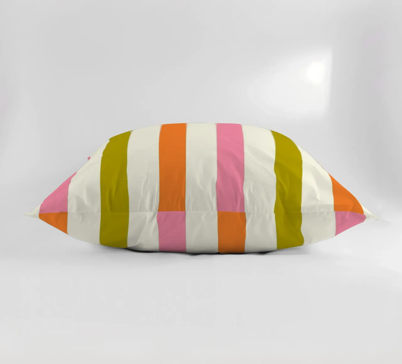 Retro 60s Vibrant Summer Vibes Stripes No3 cuscino da TijanaArtStudio88