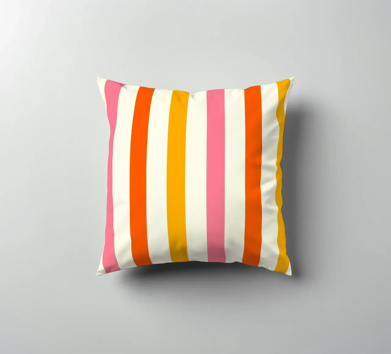 Retro 60s Vibrant Summer Vibes Stripes No4 cuscino da TijanaArtStudio88