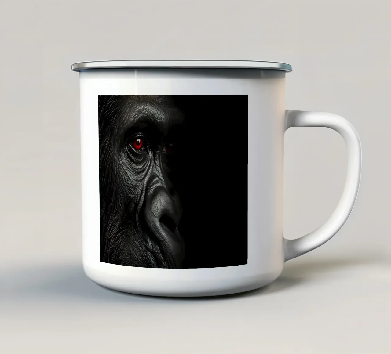 Ritratto di gorilla con occhi rossi tazza in smalto da DesignDoodle