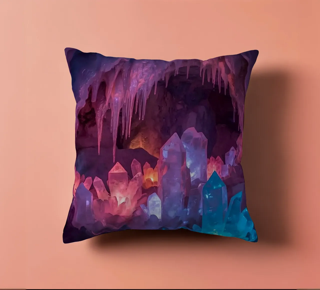 Grotta di ghiaccio illuminata con formazioni di cristallo cuscino da DesignDoodle