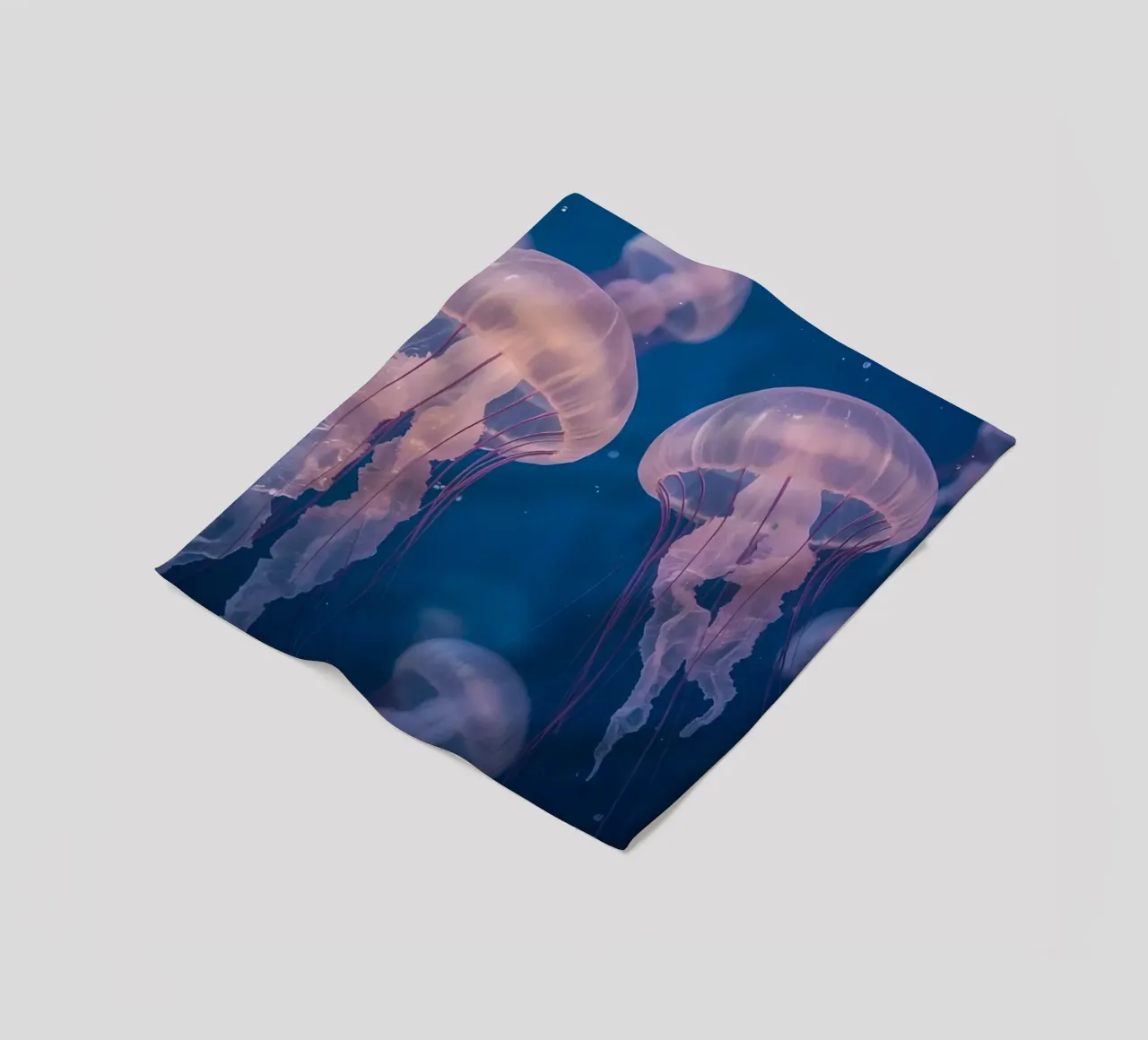 Meduse in acqua blu coperta in pile da DesignDoodle