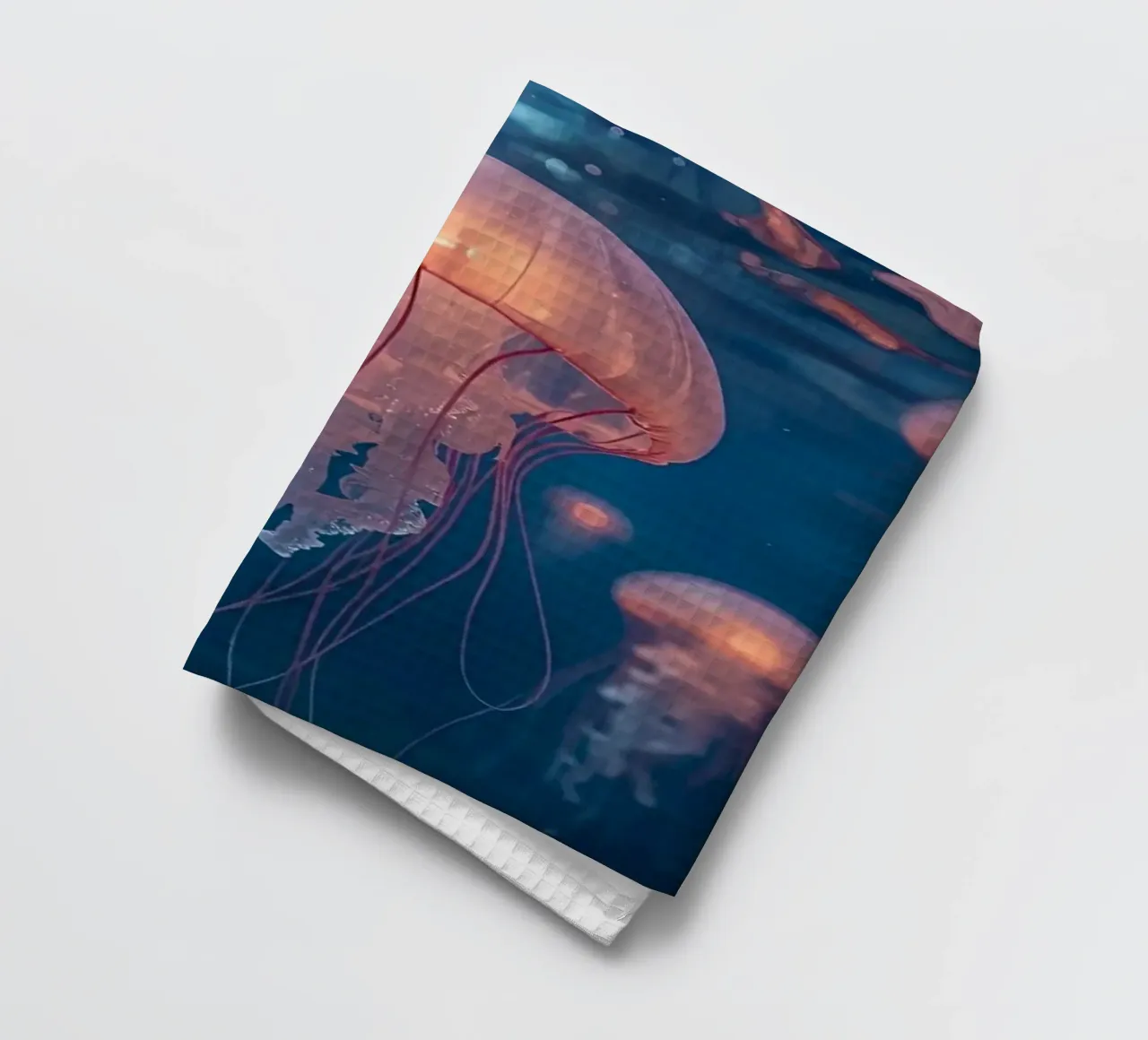 Meduse in acqua blu scuro canovaccio da cucina da DesignDoodle
