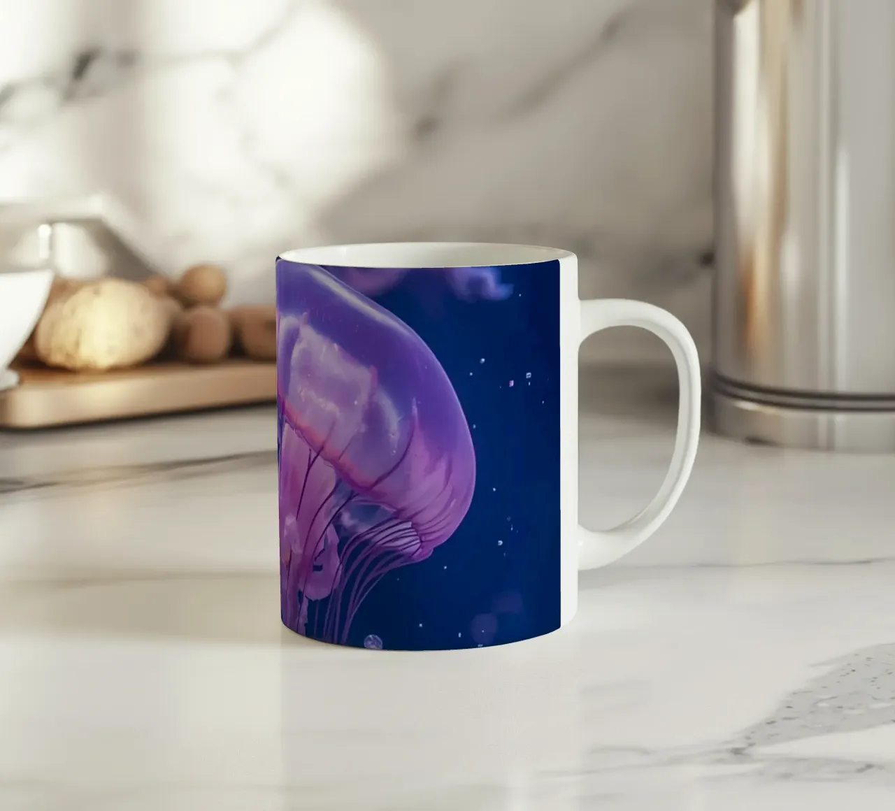 Meduse in acque profonde e blu tazza in ceramica da DesignDoodle