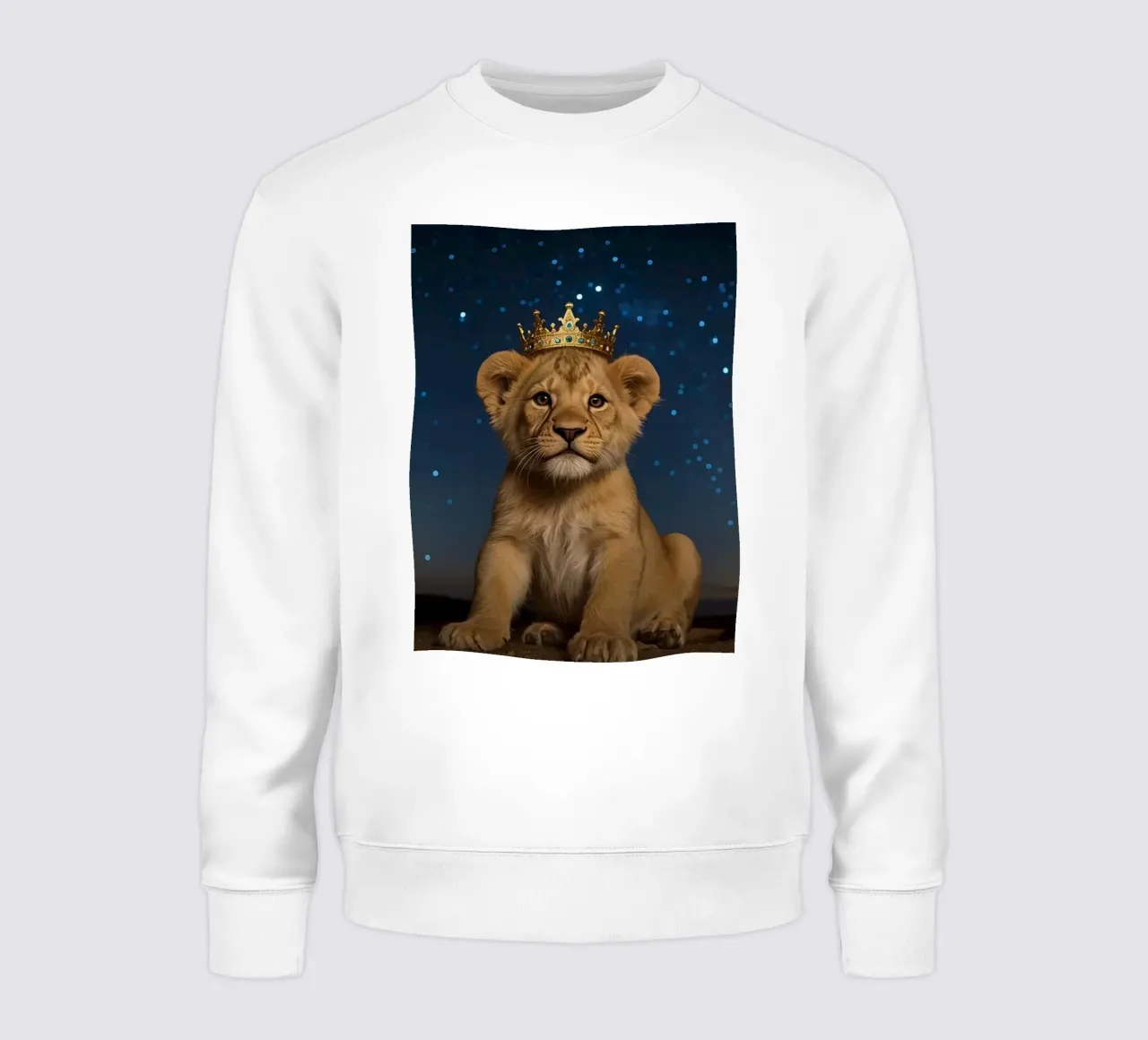 Leeuwenwelp draagt kroon 's nachts sweatshirt van DesignDoodle