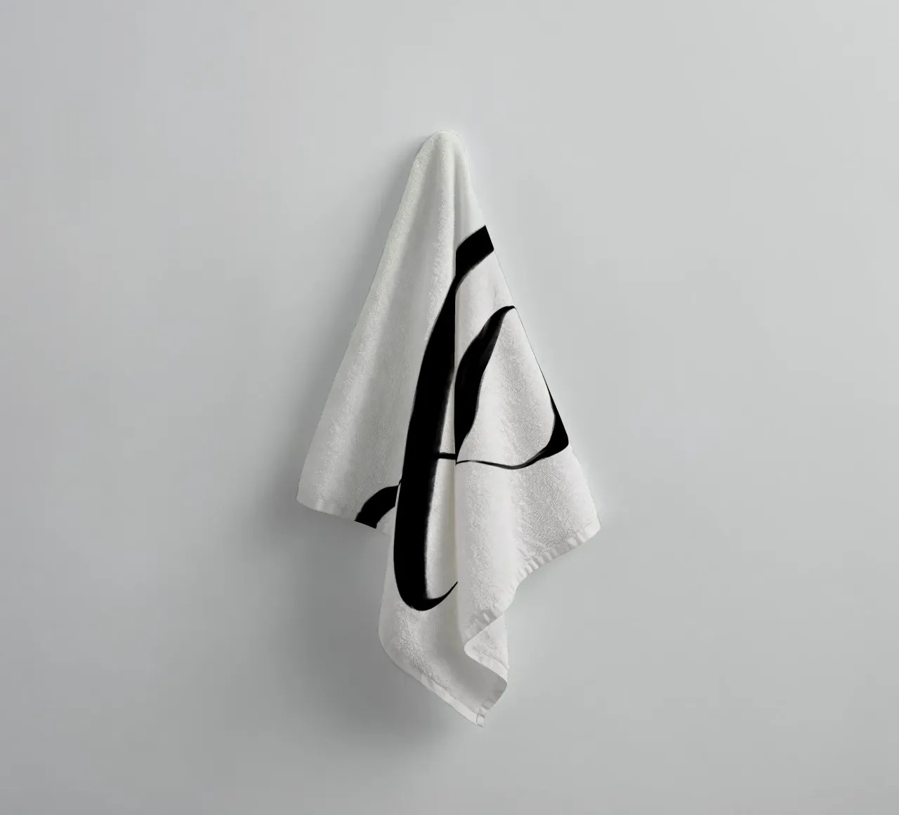 Black Strokes No 9 asciugamano da bagno da treechild