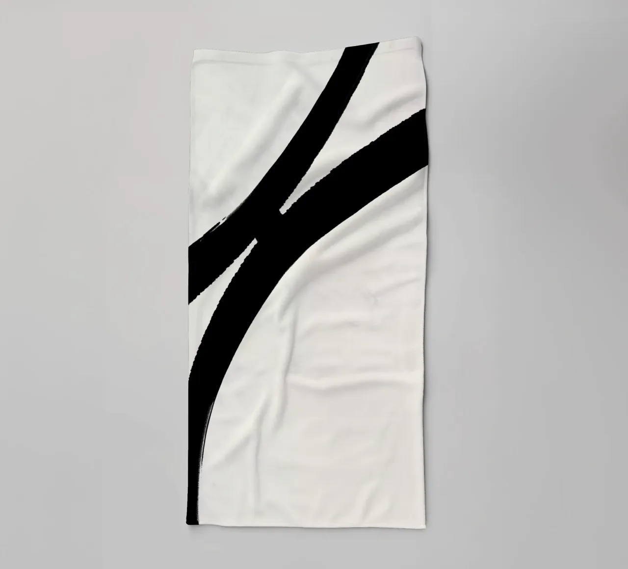 Black Strokes No 10 asciugamano da bagno da treechild