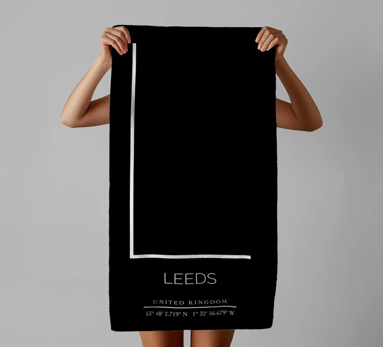 LEEDS - black towel by CityLights