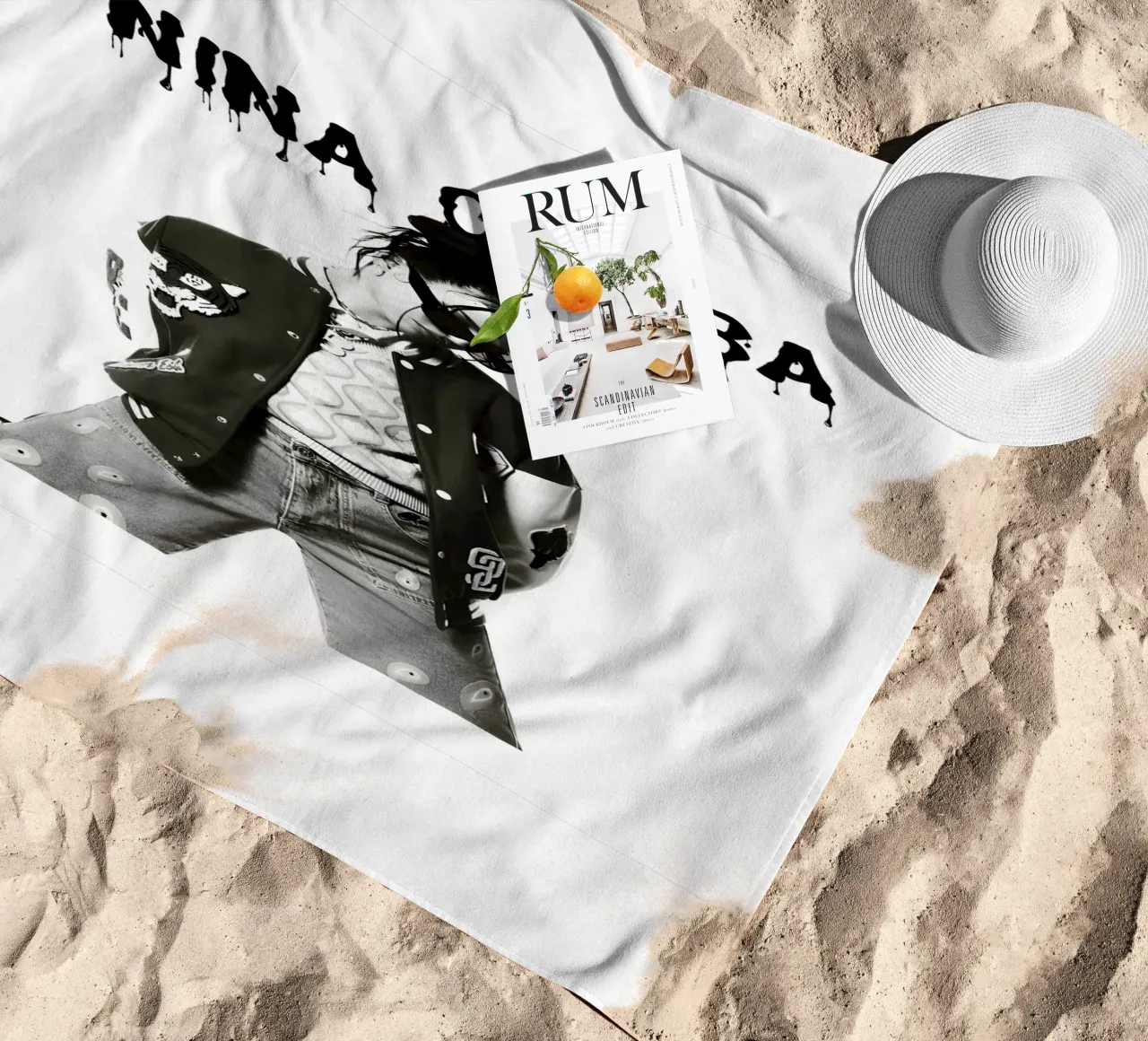Monochrome Cool V1 telo mare da vintage