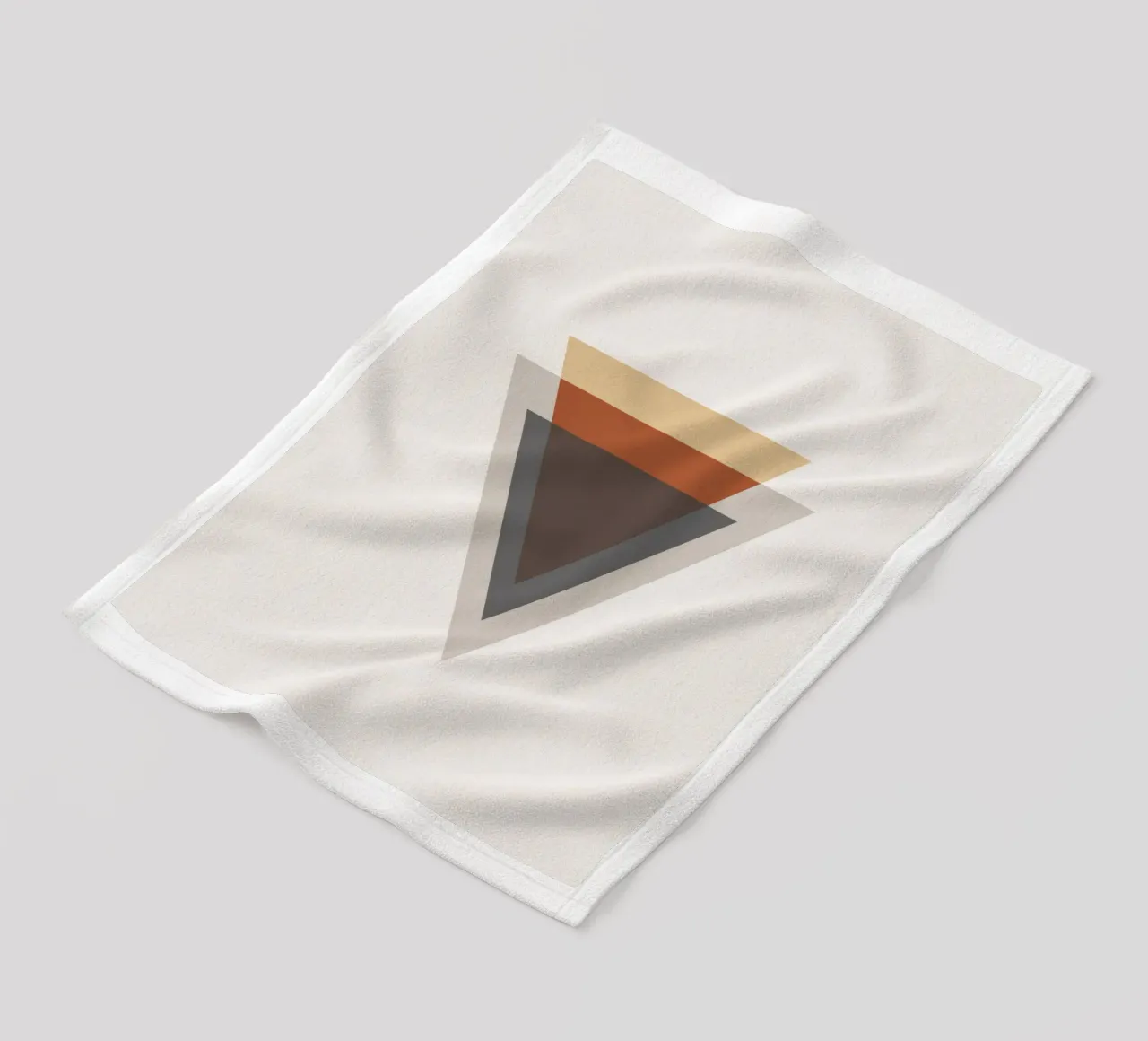 Semplicità equilibrata - Forme a triangolo coperta in pile da Aralyn