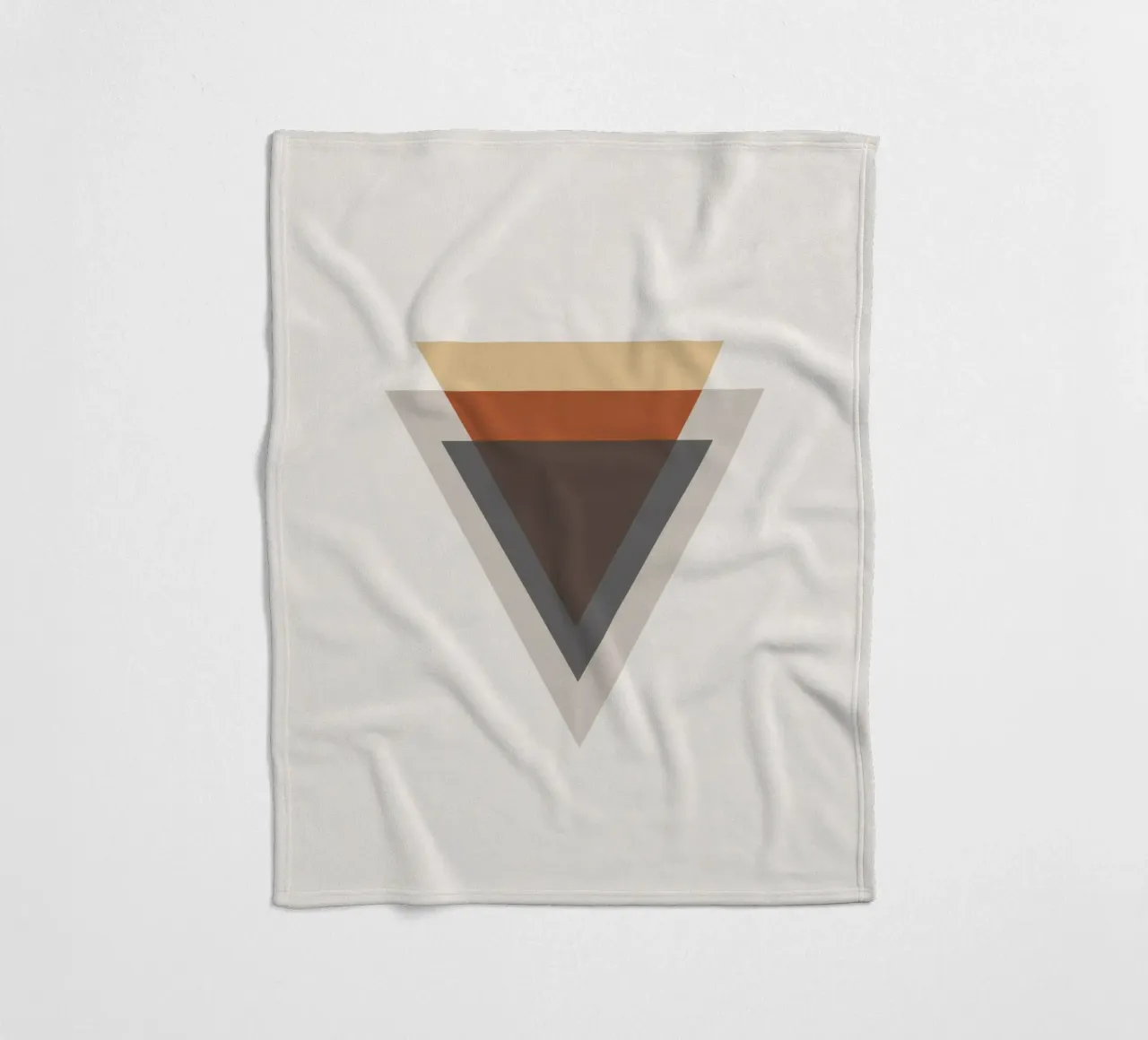 Semplicità equilibrata - Forme a triangolo coperta in pile da Aralyn