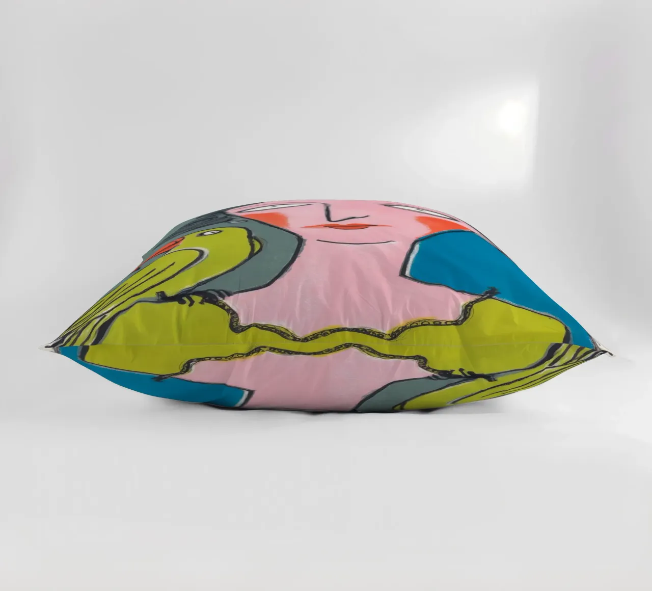 Donna pappagallo | Outsider art colorata neo-naif cuscino da Autofocus