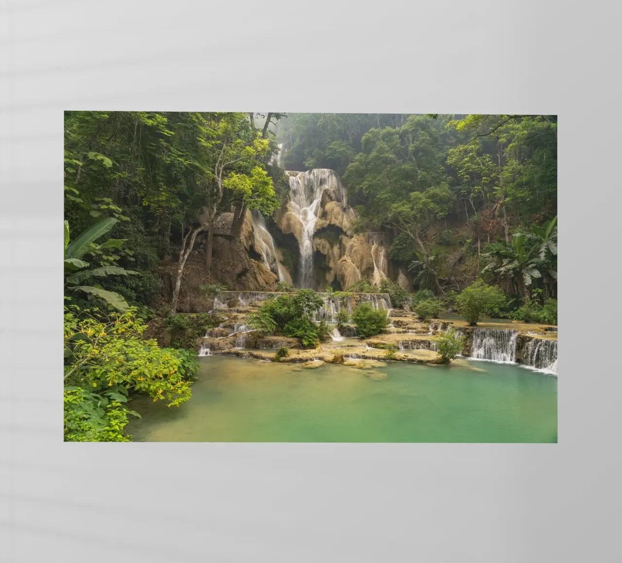 Kuang Si Wasserfall  bei Luang Prabang, pellicola backlit da Reisefotografie - Bilder aus aller Welt