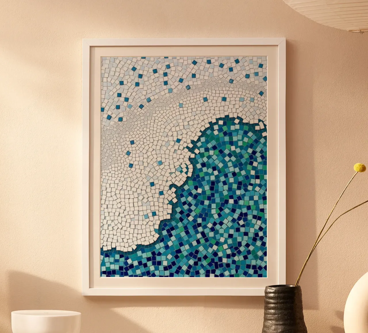 Marea tranquilla: un'onda serena in mosaico blu e bianco carta hahnemühle da Artistic-shop