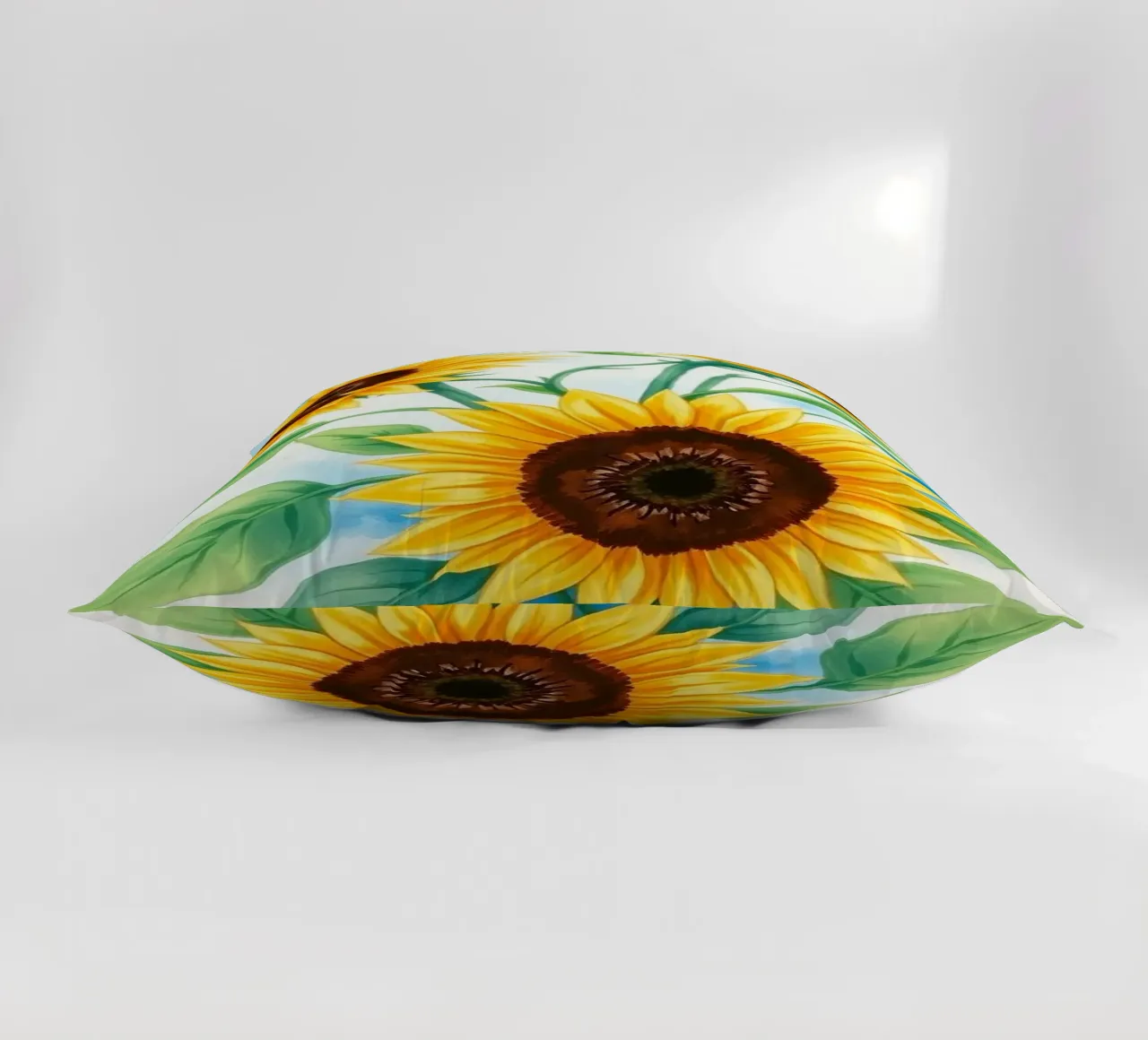Radiosità dorata: Un trittico di acquerelli vibranti cuscino da Artistic-shop