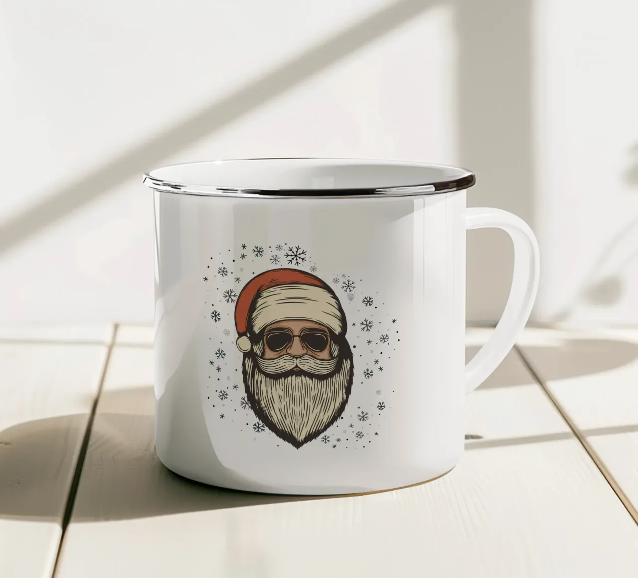 Babbo Natale con occhiali da sole tazza in smalto da ArtDesign by KBK