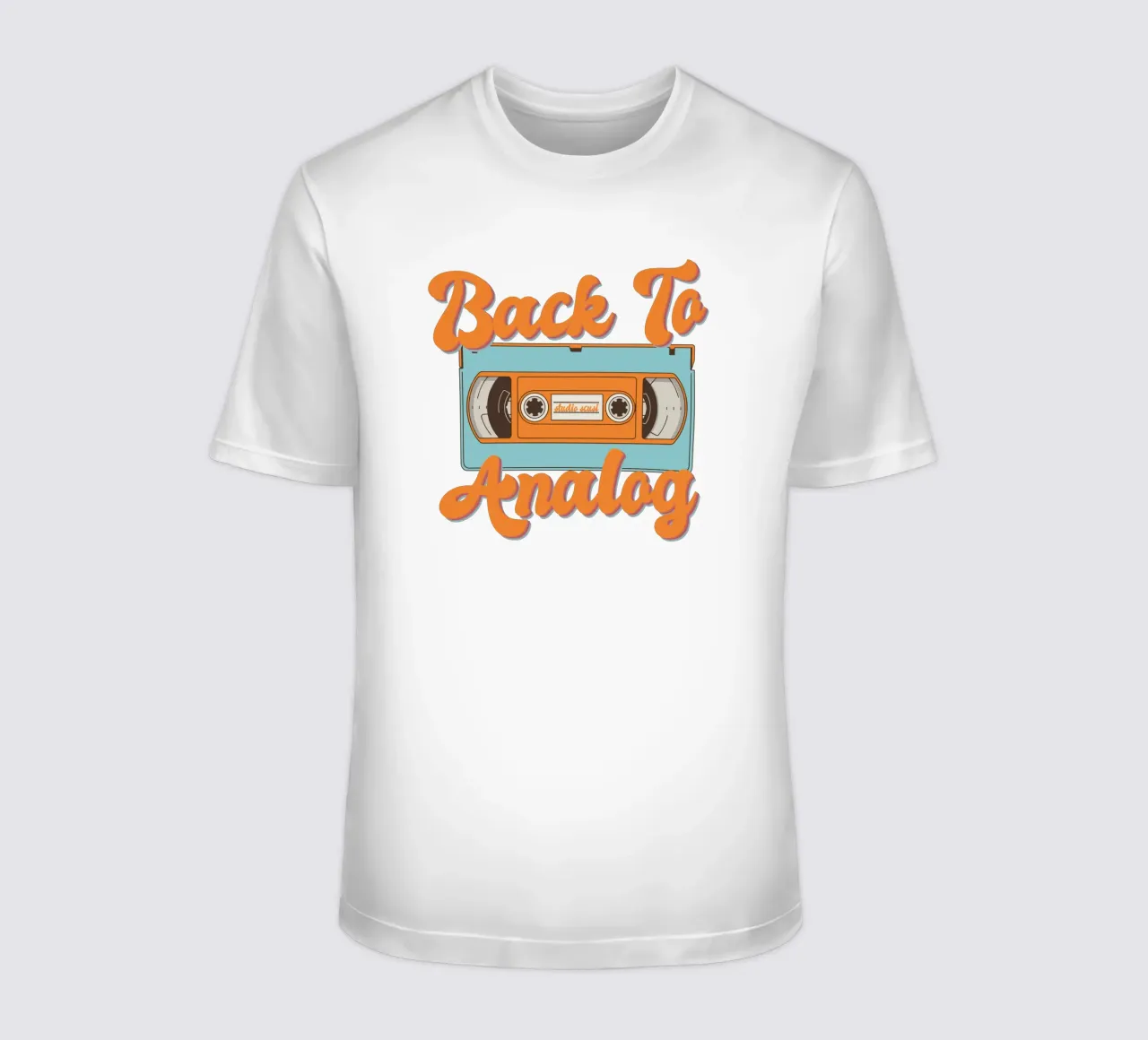 Tape Retro Kassette - Back to Analog T-Shirt von studio scusi