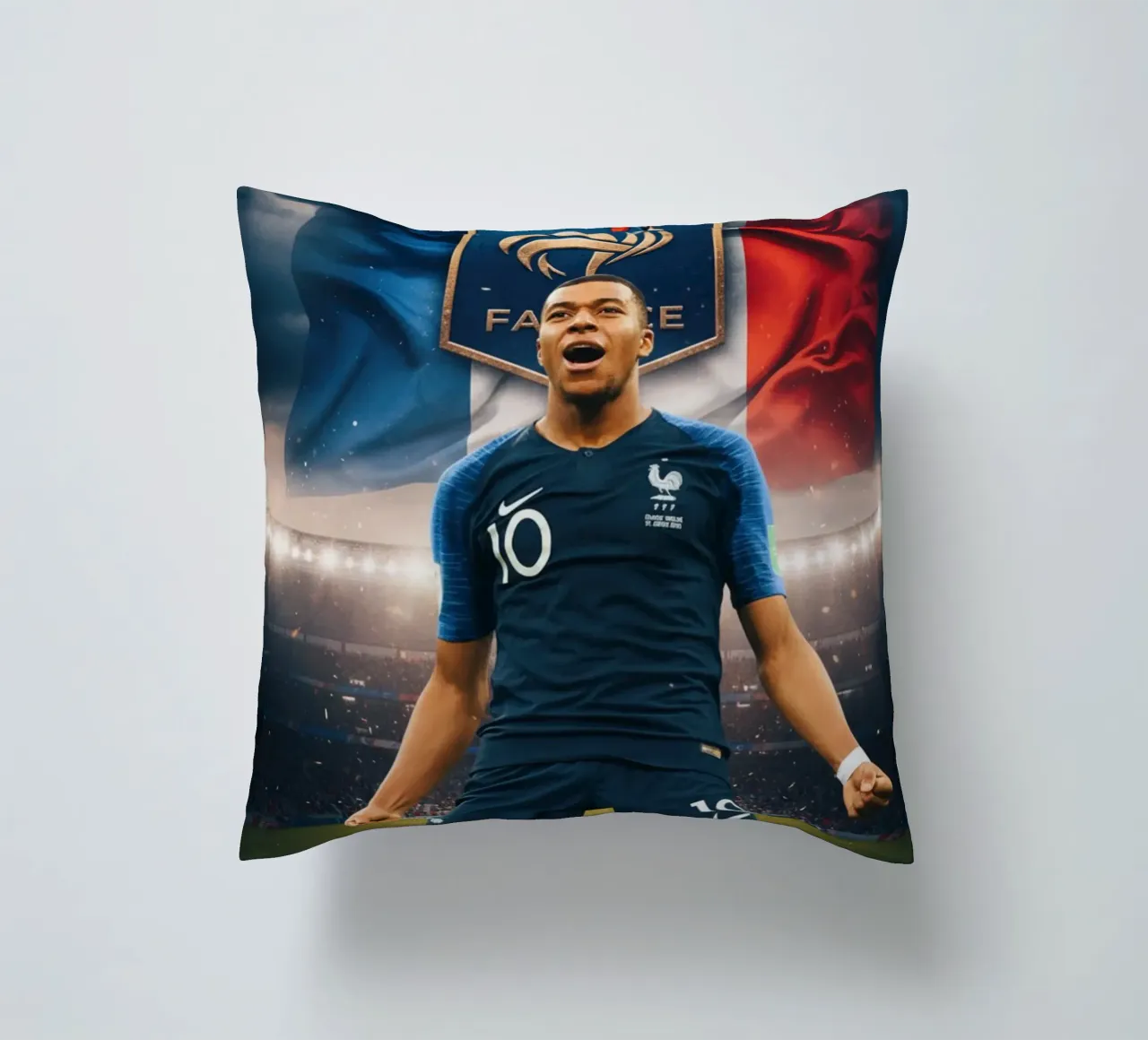 Scivolone della vittoria di Kylian Mbappe cuscino da Lembayung art