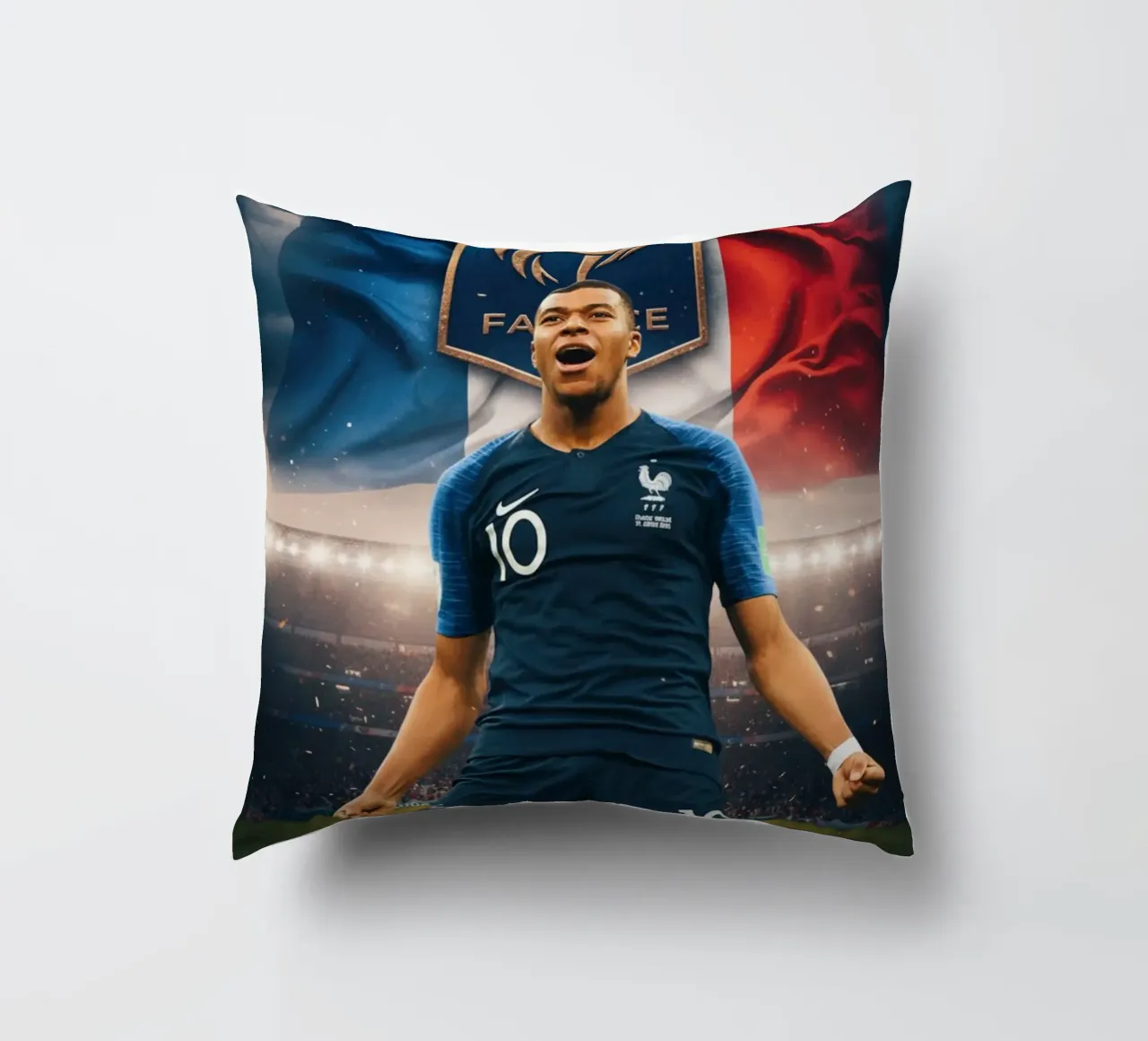 Scivolone della vittoria di Kylian Mbappe cuscino da Lembayung art
